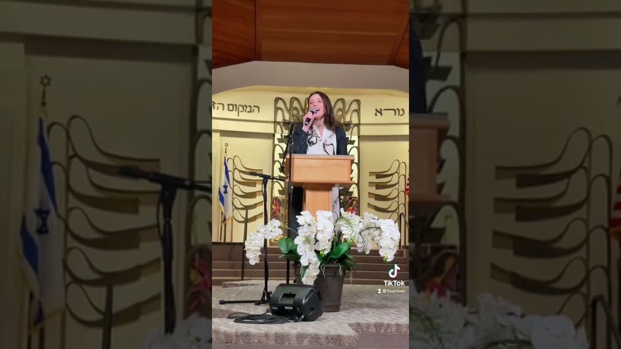 Shabbat Shalom from Cantor Emma Lutz at Stephen Wise Temple