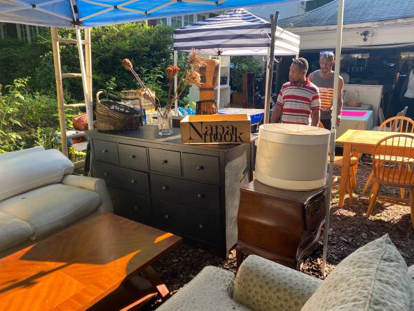 GIANT ESTATE SALE -Delivery Availble MOVING SALE- ALL WEEKEND AND WEEK -EVERYTHI