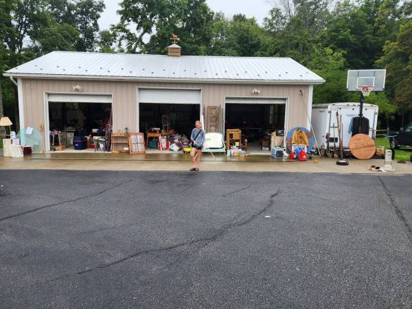 Garage sale 205 rt 628 wantage / sussex New Jersey