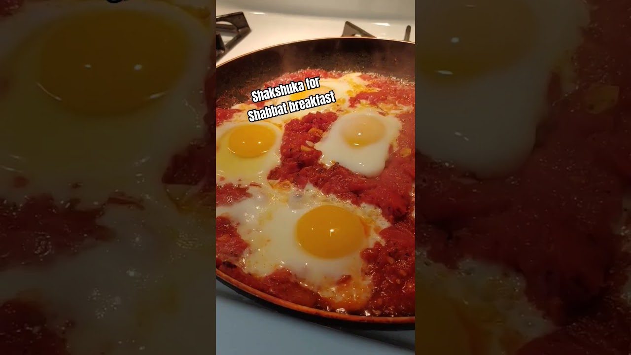 Shabbat shalom. It's breakfast time. #shorts #asmr #jewish #shakshuka